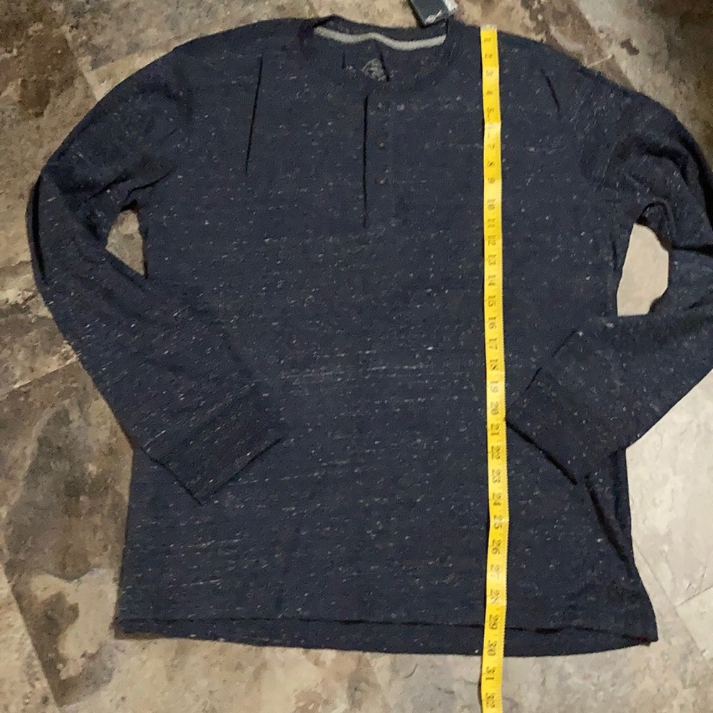 NWT Men’s St. John’s Bay Henley - Picture 4 of 5